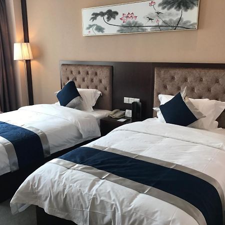 Hubei Airport Business Hotel Tianhe Airport Branch 우한 외부 사진