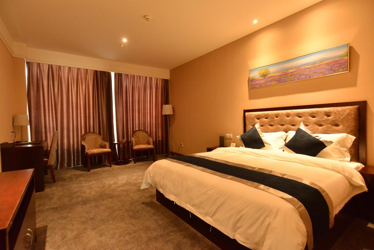 Hubei Airport Business Hotel Tianhe Airport Branch 우한 외부 사진